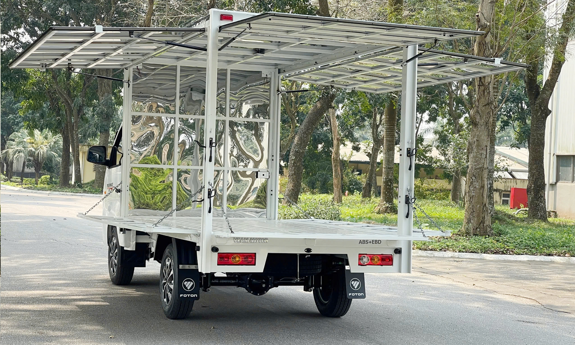 Xe tải Foton T25 tải trọng 990 Kg cánh chim