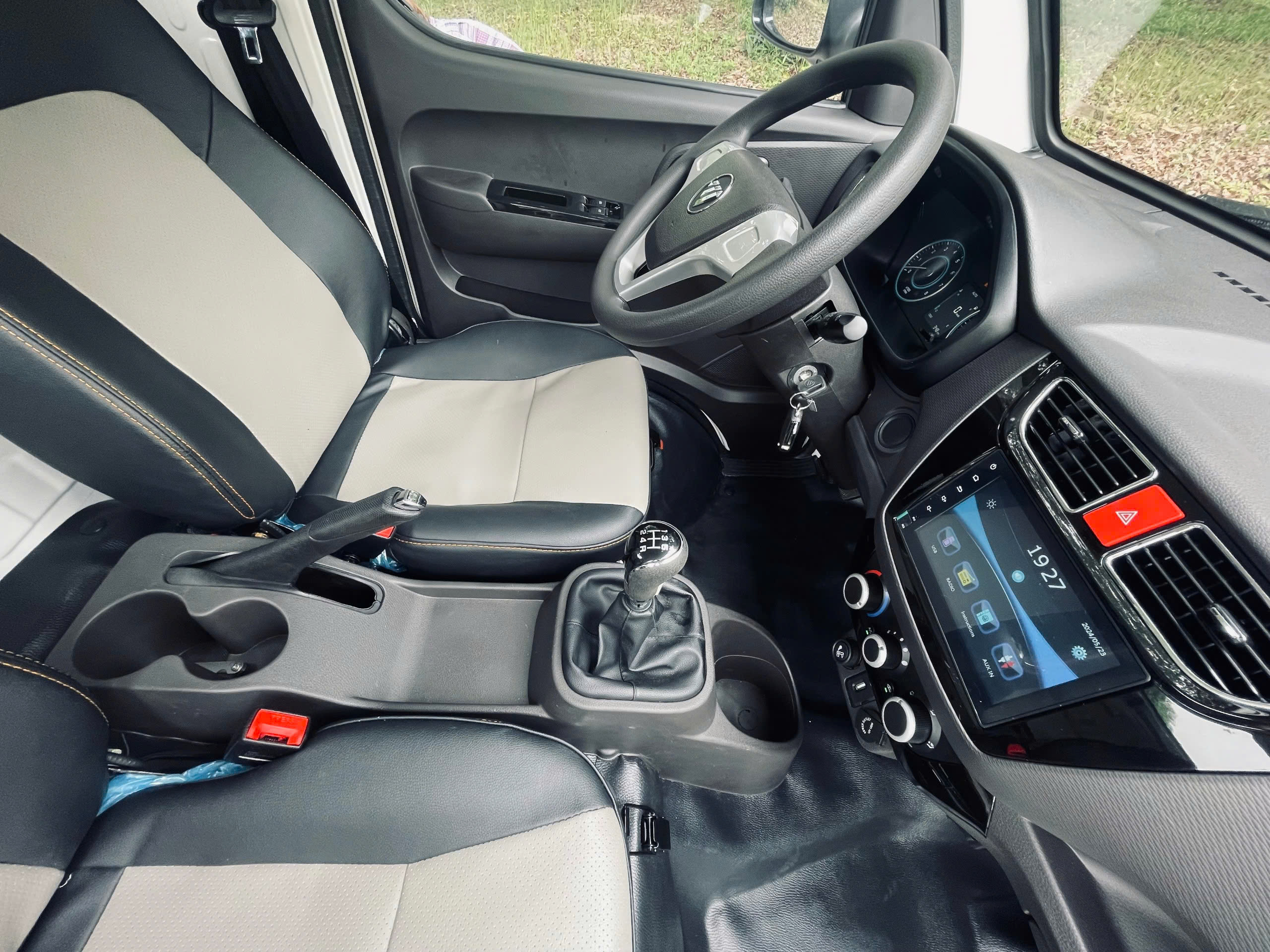 FOTON T25 THÙNG MUI BẠT HIỆU SUẤT KINH TẾ TỐI ƯU
