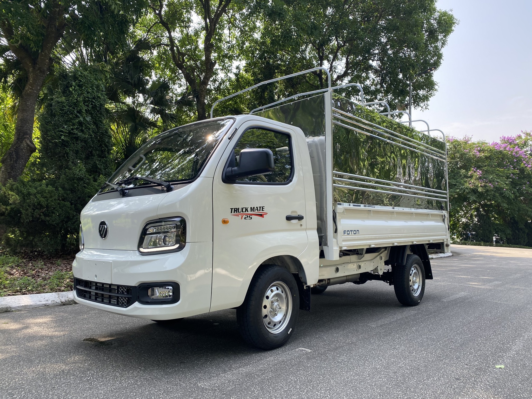 Foton T25 thùng lửng tải 990kg– Xe tải nhẹ tiết kiệm nhiên liệu