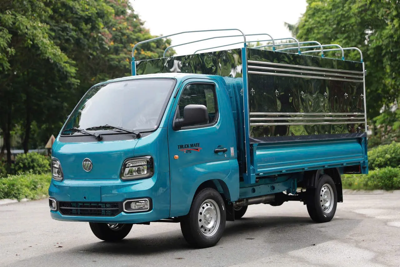 Xe tải T25 thùng mui phủ tải 1,29 t, nội thất rộng rãi, chi phí sử dụng thấp