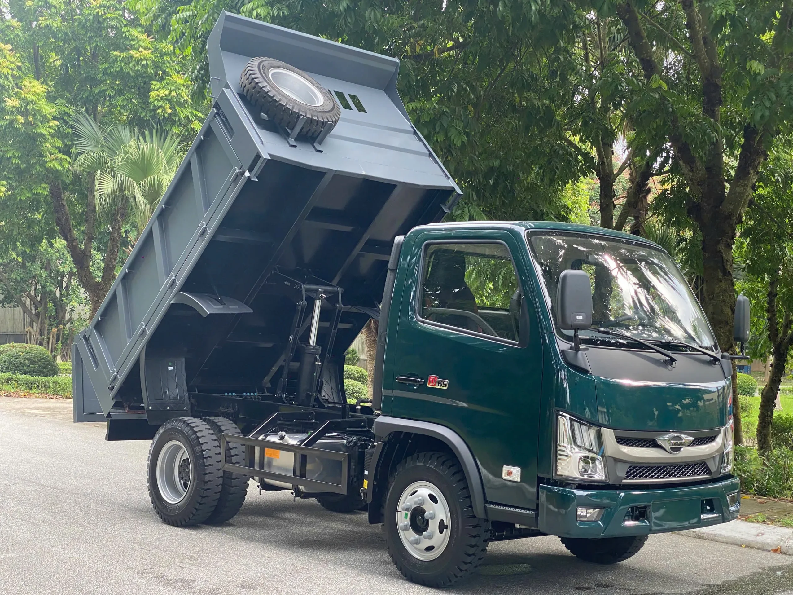 Tiết kiệm chi phí vận hành nhờ xe tải ben D19TCIE11 của Toàn Gia Phát