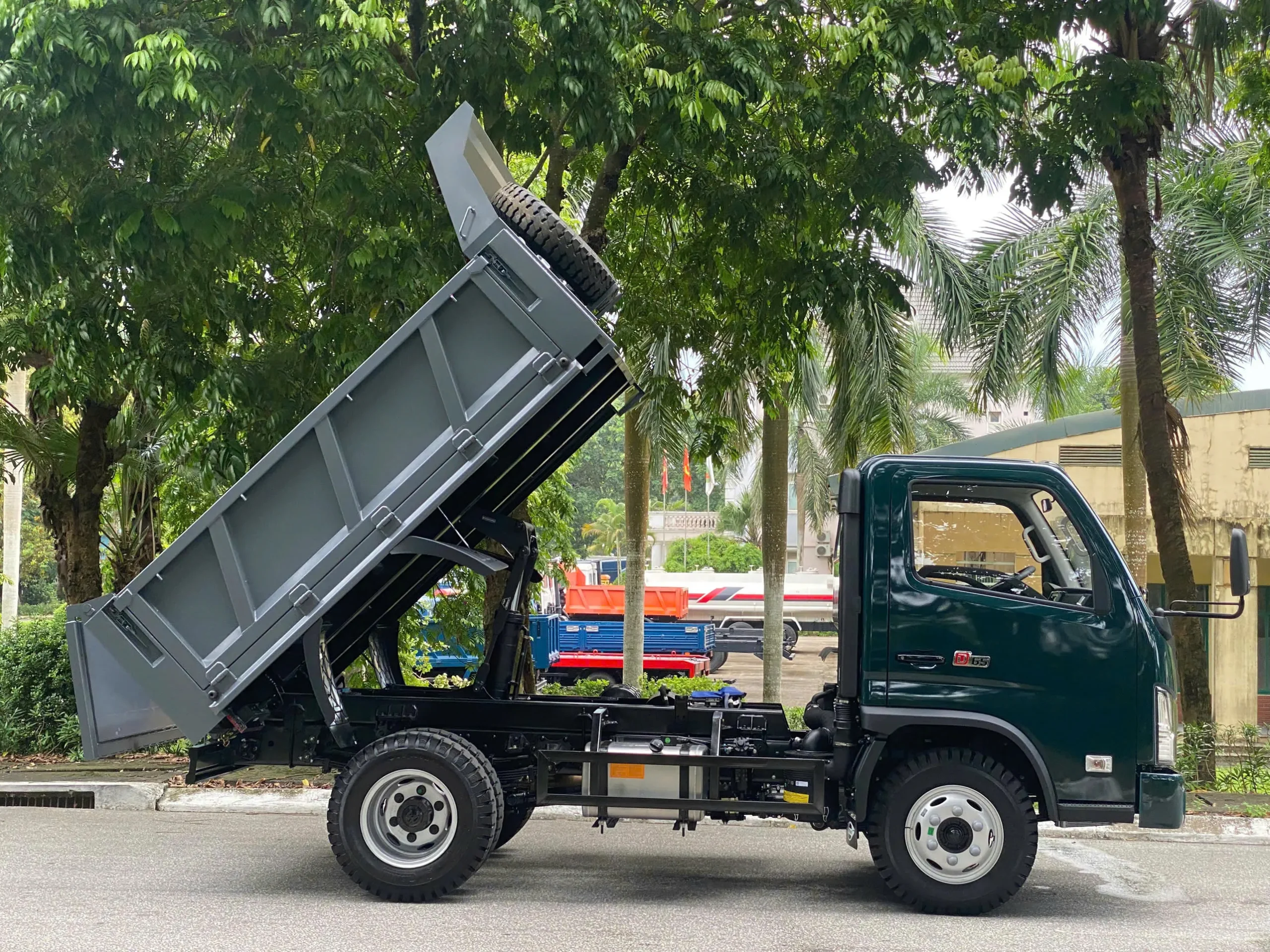 Bạn đã biết lý do nào khiến xe tải ben 3 tấn 49 trở thành lựa chọn cho công trình vừa và nhỏ?